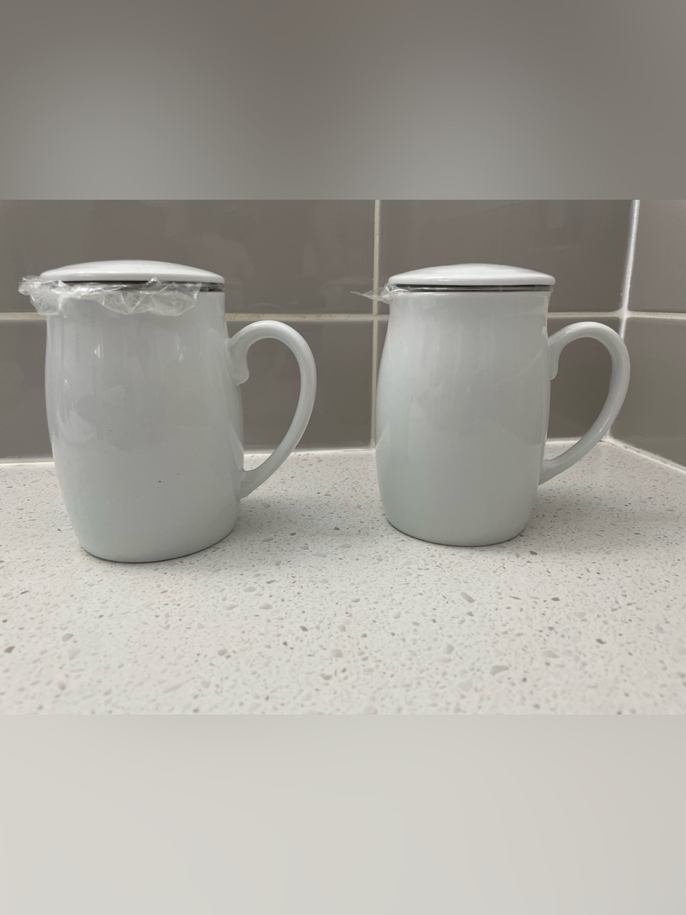 NIB Konitz Tea Connaisseur White Porcelain Mug with Lid and Strainer Set of 2